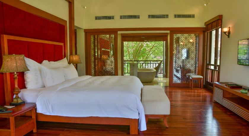 Image of Four-Bedroom Villa with Ocean View 6