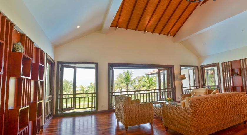 Image of Four-Bedroom Villa with Ocean View 12