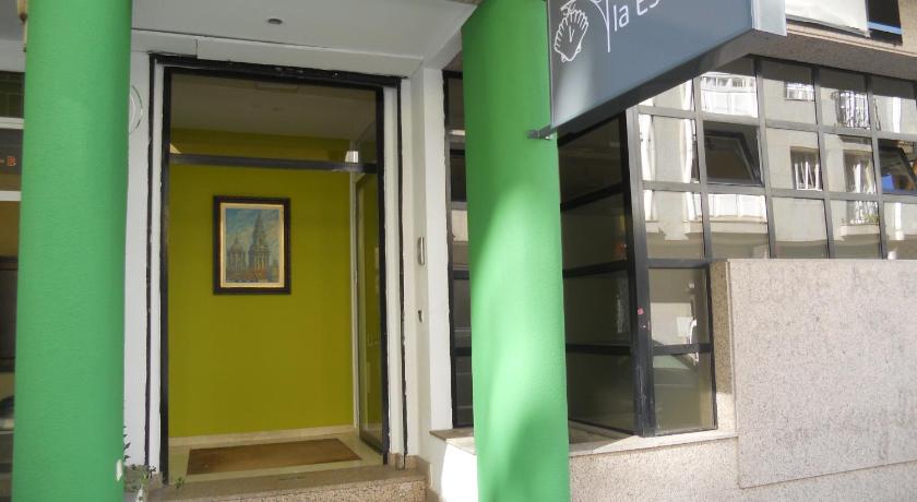 Albergue la Estacion Santiago de Compostela — Hotel in Santiago De Compostela