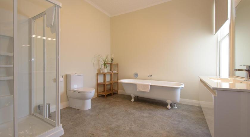 Image of Apartment 2 2