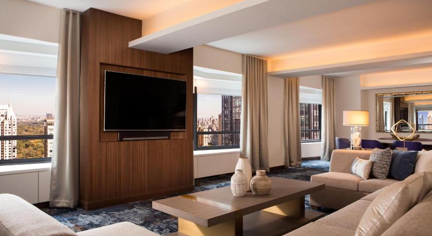 Image of Presidential Suite One King Or Two Queen Beds 0