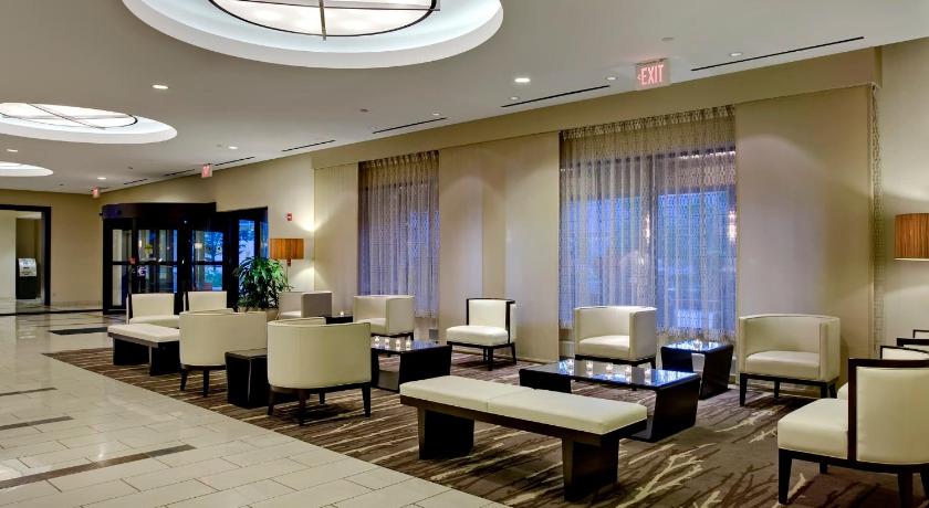 Crowne Plaza Chicago Ohare Hotel & Conf Ctr by IHG