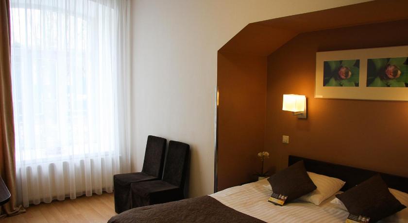 Image of Standard Street View Triple Room 4