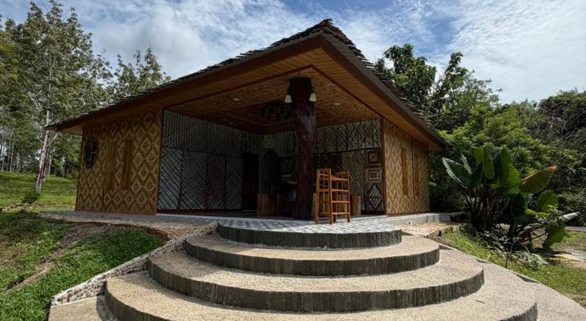 Lak Kao Nai Resort หลักเก้า ไนท์ รีสอร์ท
