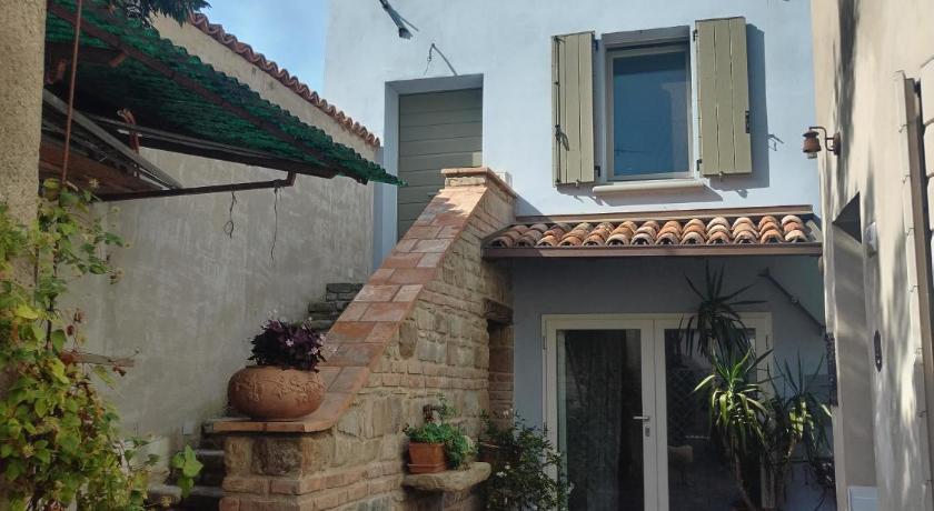 Casina Borgo Castello