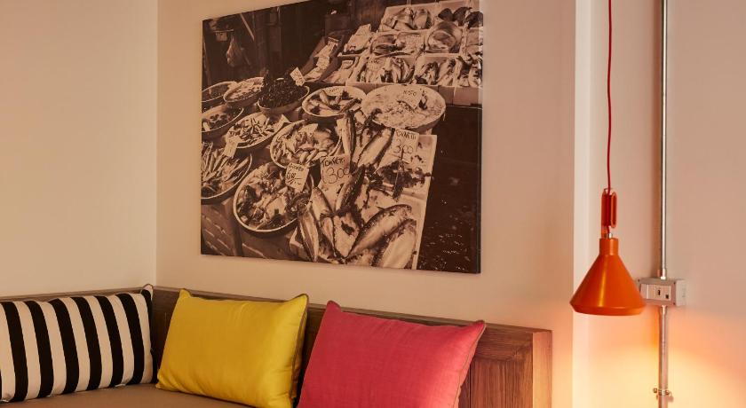 Image of One-Bedroom Apartment 8