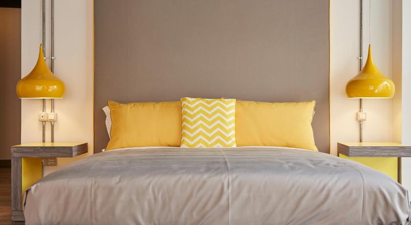 Image of Large Junior Suite 6