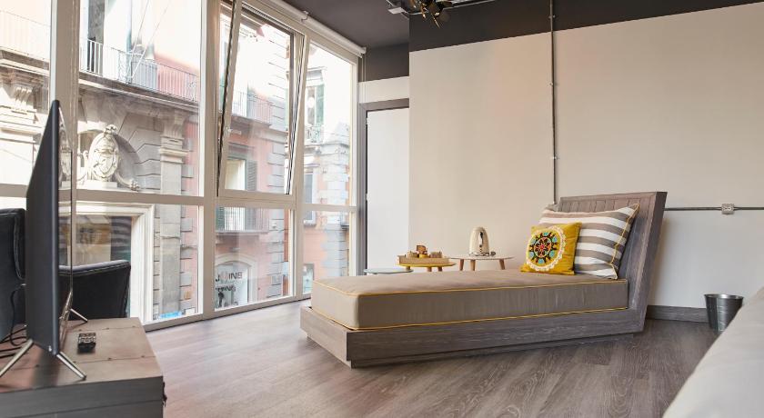 Image of Large Junior Suite 4