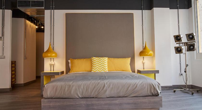 Image of Large Junior Suite 3
