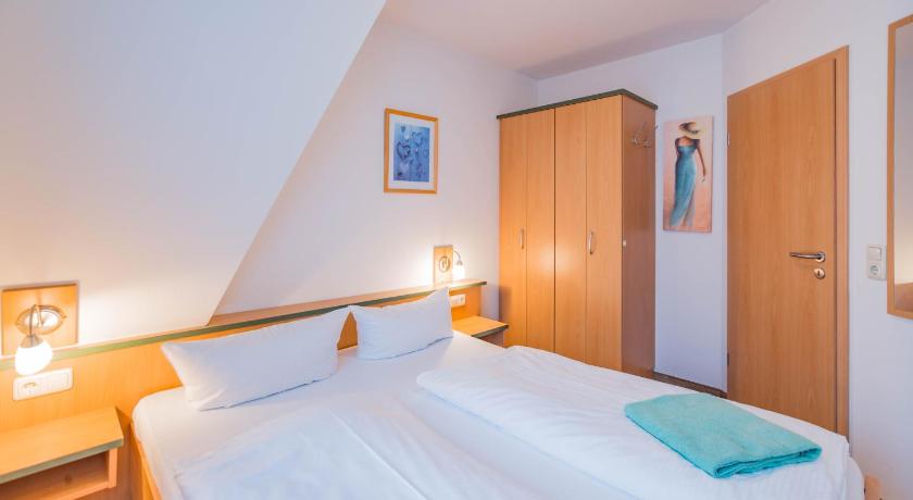 Image of One-Bedroom Apartment 6