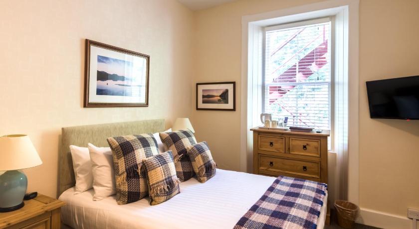 Inch Hotel photo