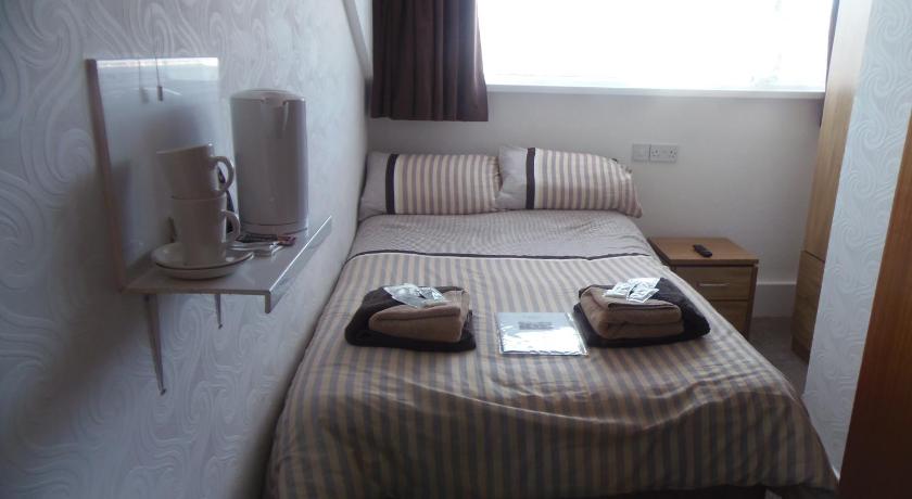 Image of Small Double Room 1