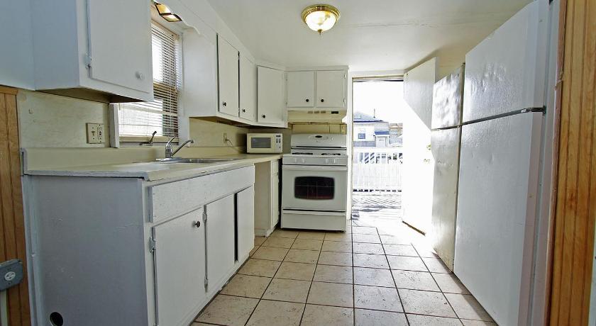 Shore Beach Houses - 119 F Franklin Avenue photo