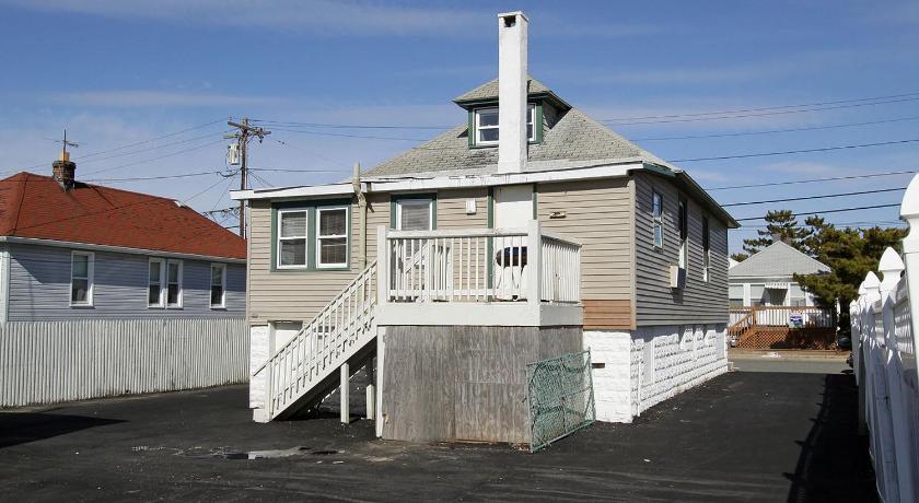 Shore Beach Houses - 119 F Franklin Avenue photo