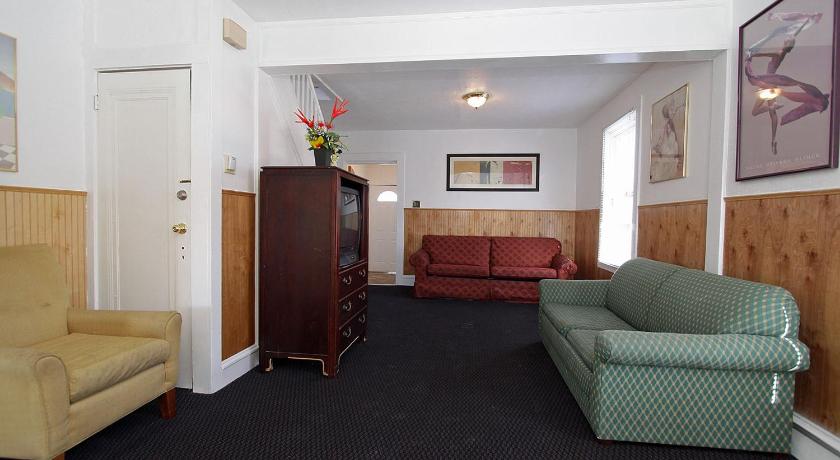 Shore Beach Houses - 119 F Franklin Avenue — Hotel in Seaside Heights (NJ)