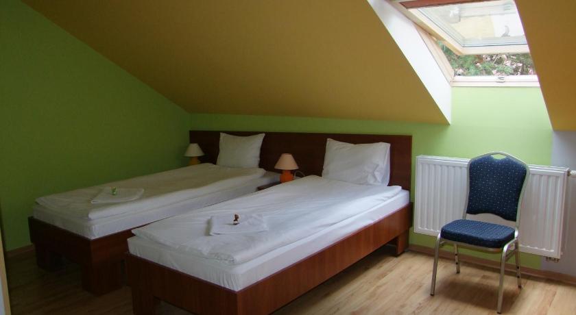Zdjęcie: Pokój Trzyosobowy z prywatną łazienką (Triple Room with Private Bathroom) 1