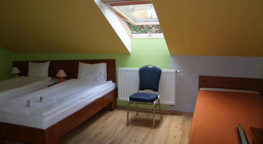 Zdjęcie: Pokój Trzyosobowy z prywatną łazienką (Triple Room with Private Bathroom) 5