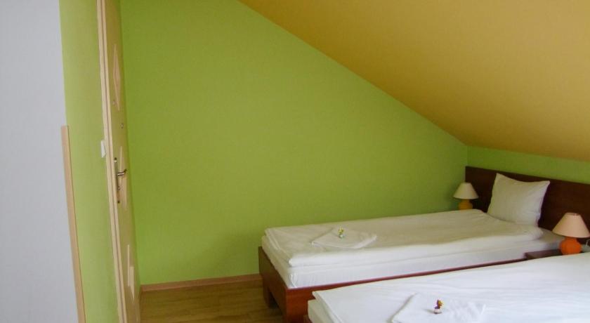Zdjęcie: Pokój Trzyosobowy z prywatną łazienką (Triple Room with Private Bathroom) 10