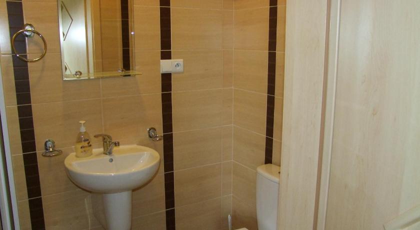 Zdjęcie: Pokój Trzyosobowy z prywatną łazienką (Triple Room with Private Bathroom) 7