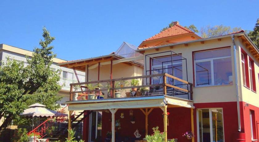 Image of Apartment 5