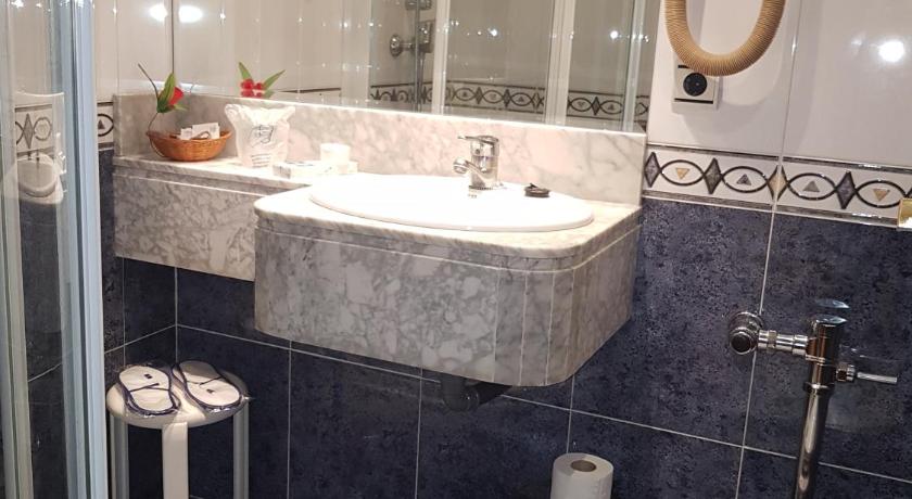 Hotel Residencia Castellano I
