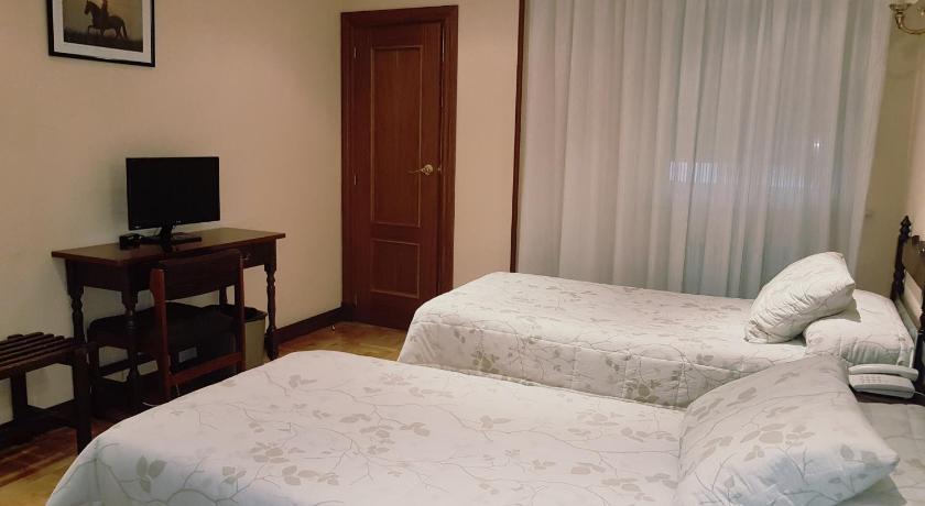 Hotel Residencia Castellano I