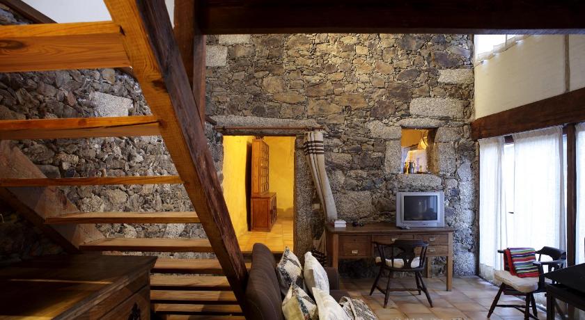Image of Two-Bedroom Villa Cocenda 11