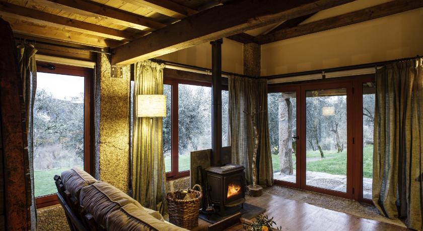 Image of Deluxe Two-Bedroom Villa Toneis 7