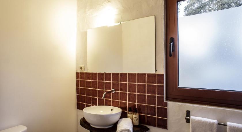 Image of Deluxe Two-Bedroom Villa Toneis 11