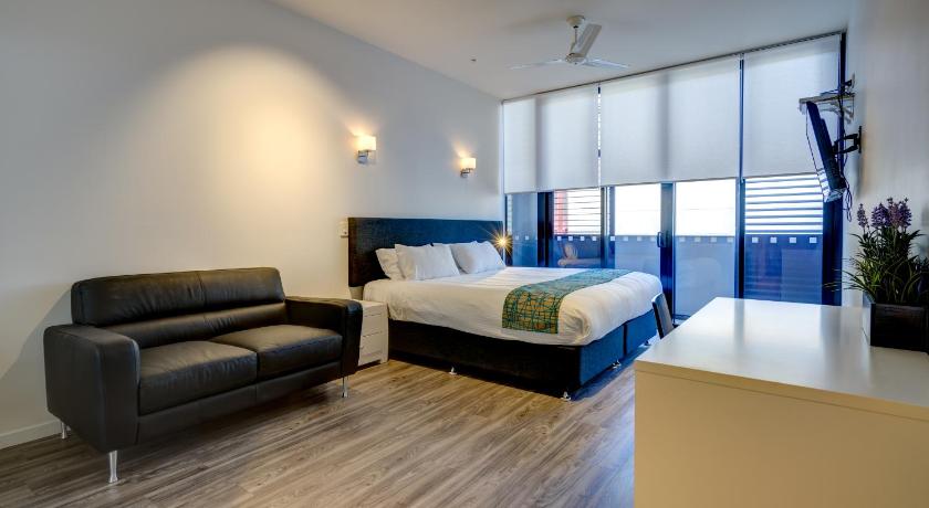 Arena Apartments photo