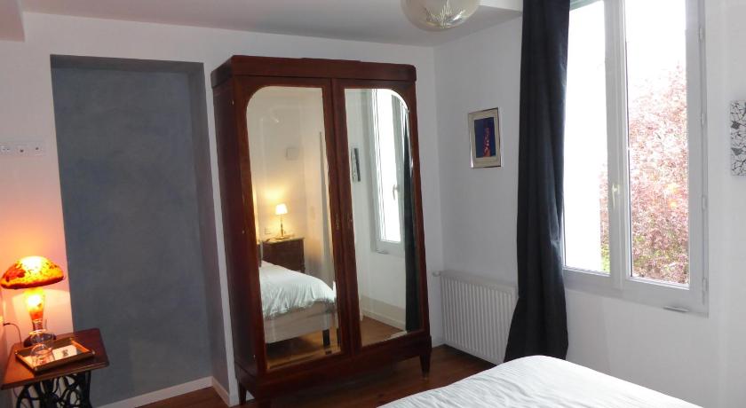 Image of Standard Double Room 4