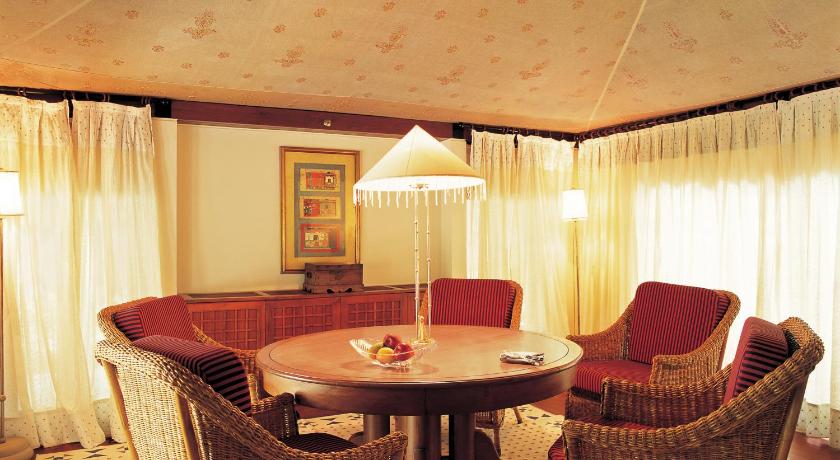Royal Tent With Private Patio, Garden And Two Way Airport Transfers fotója 6