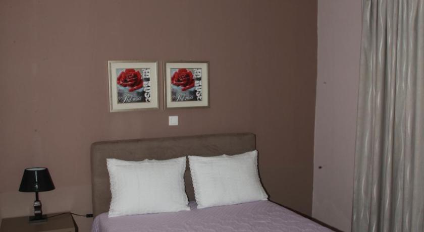 Villa Elena photo
