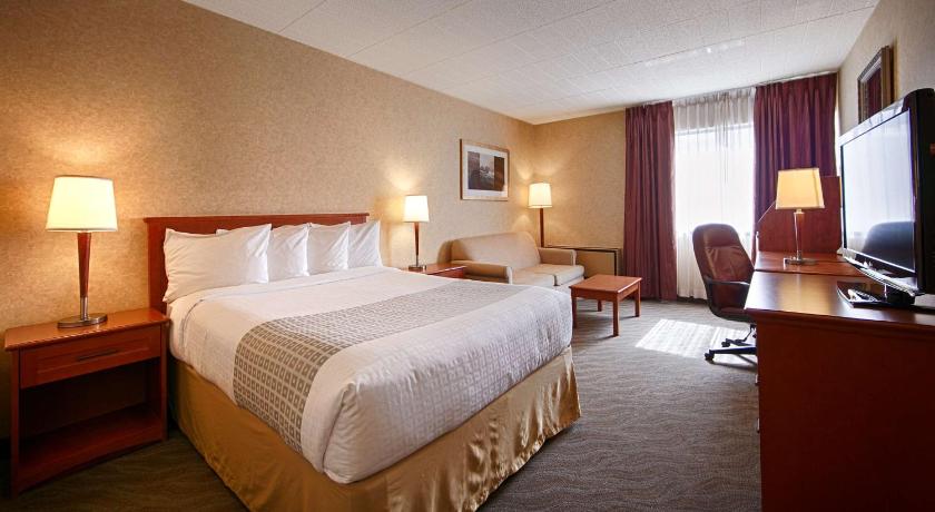 Best Western North Bay Hotel and Conference