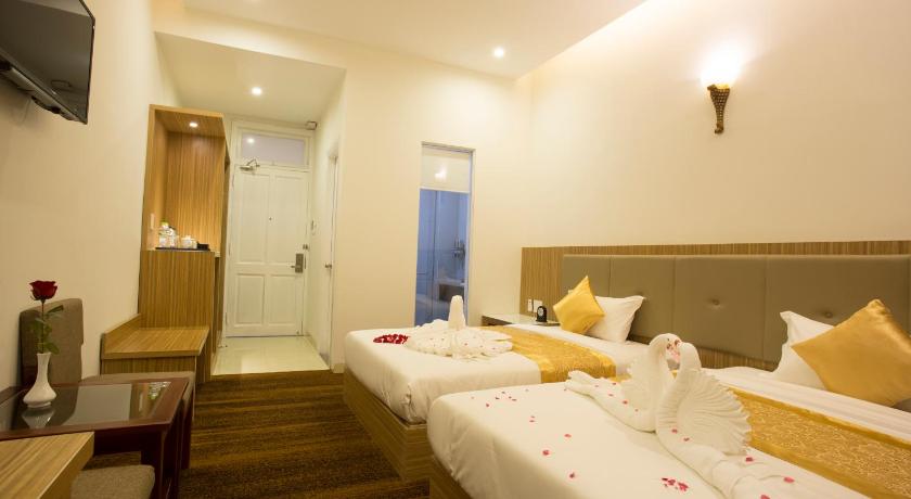 ダナン Red Palace Hotel 2つ星 ホテル レストラン