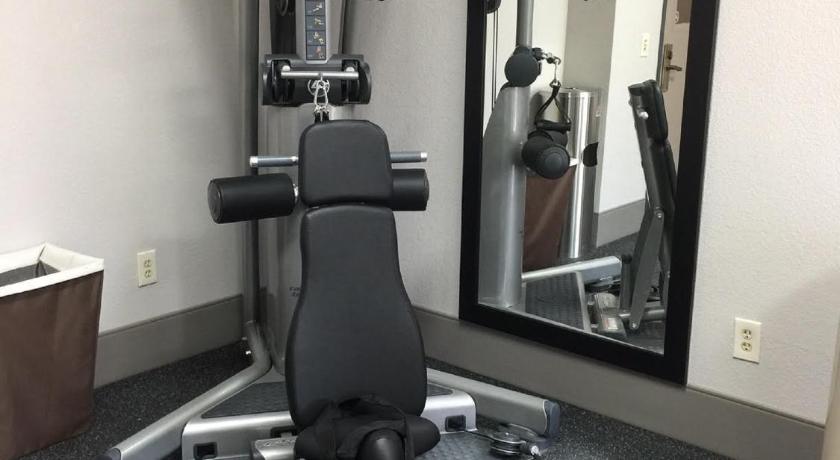Country Inn & Suites by Radisson, Novi, MI photo