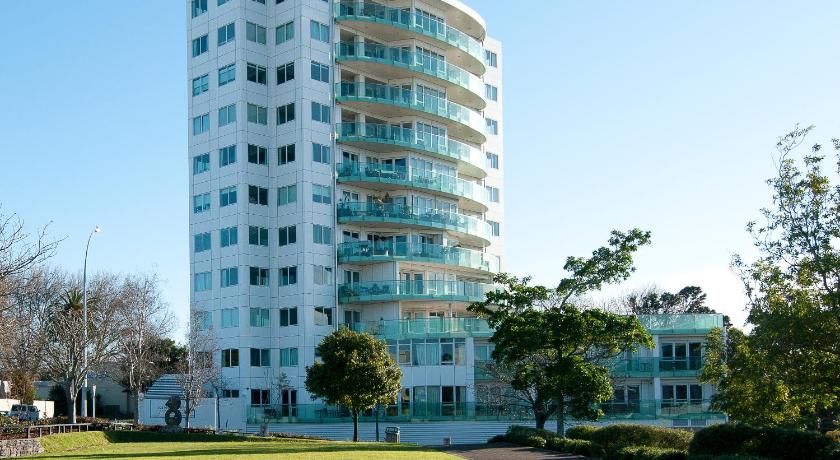 Top Of The Town Bed &amp; Breakfast — Hotel in Tauranga