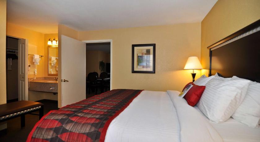 Best Western Plus Bessemer Hotel and Suites