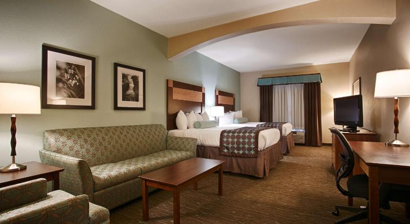 Best Western Plus Texarkana Inn and Suites