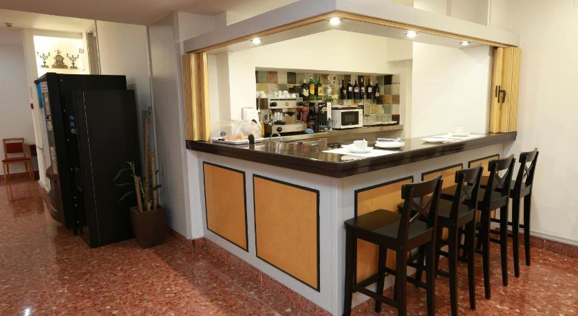 Bar/lounge