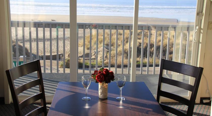 Sunset Surf Motel photo