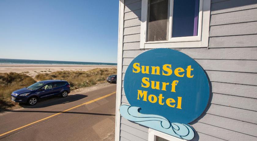 Sunset Surf Motel photo