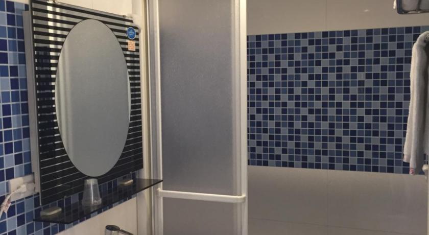 Image of Standard Quadruple Room 15