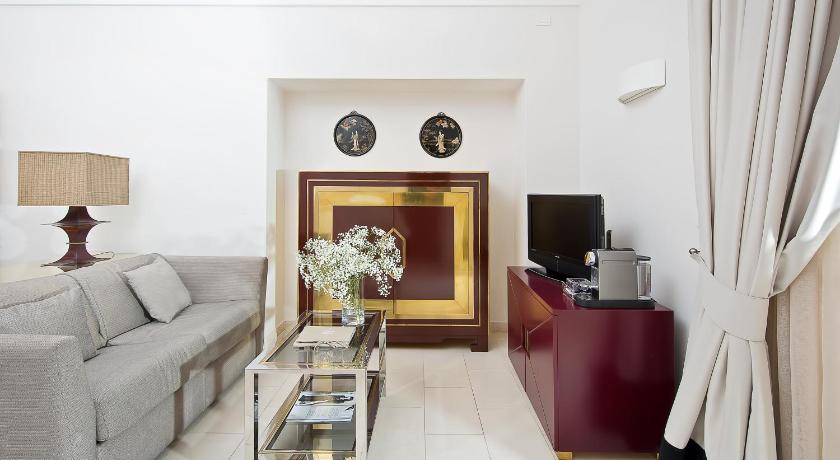 Image of SUITE SEA VIEW WITH POOL 17
