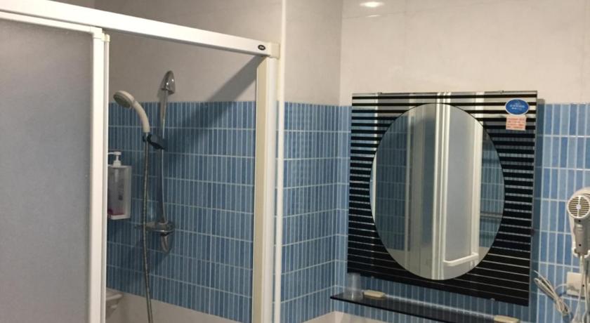 Image of Standard Quadruple Room 14