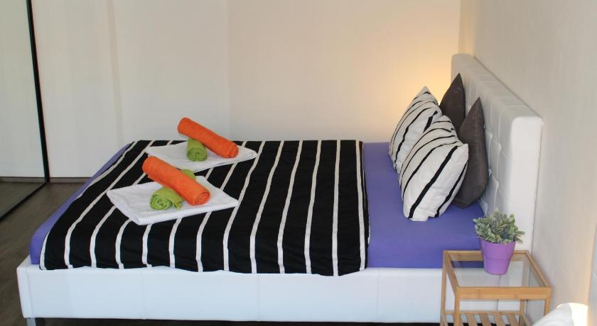 Go Native Prague Apartment photo