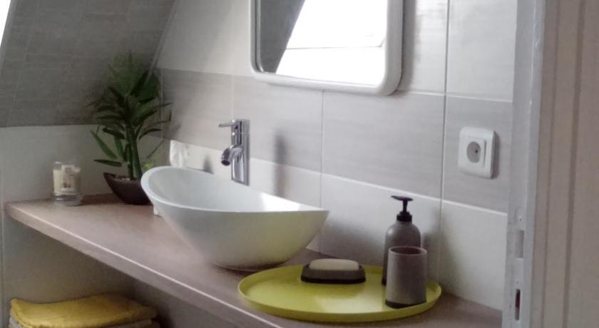 屈彭海姆 1 chambre d'hote entre terre et mer 3星级 酒店 餐厅