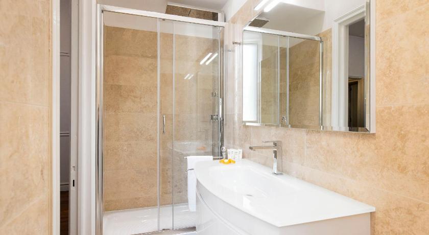 Image of Queen Hortense Suite 2