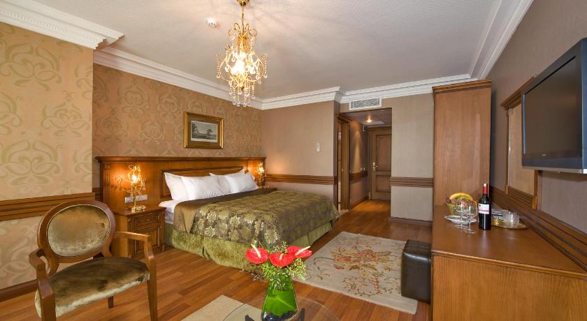 Image of Superior Double Room with Sea View 4