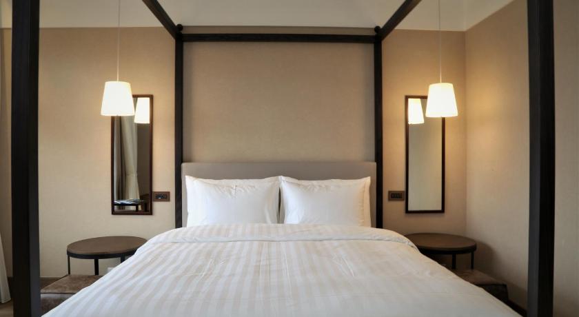 Image of Elegant Double Room 4